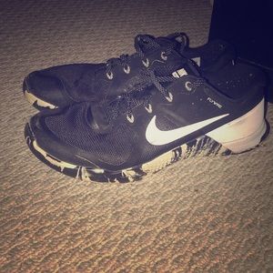 Nike Flywire Sneakers